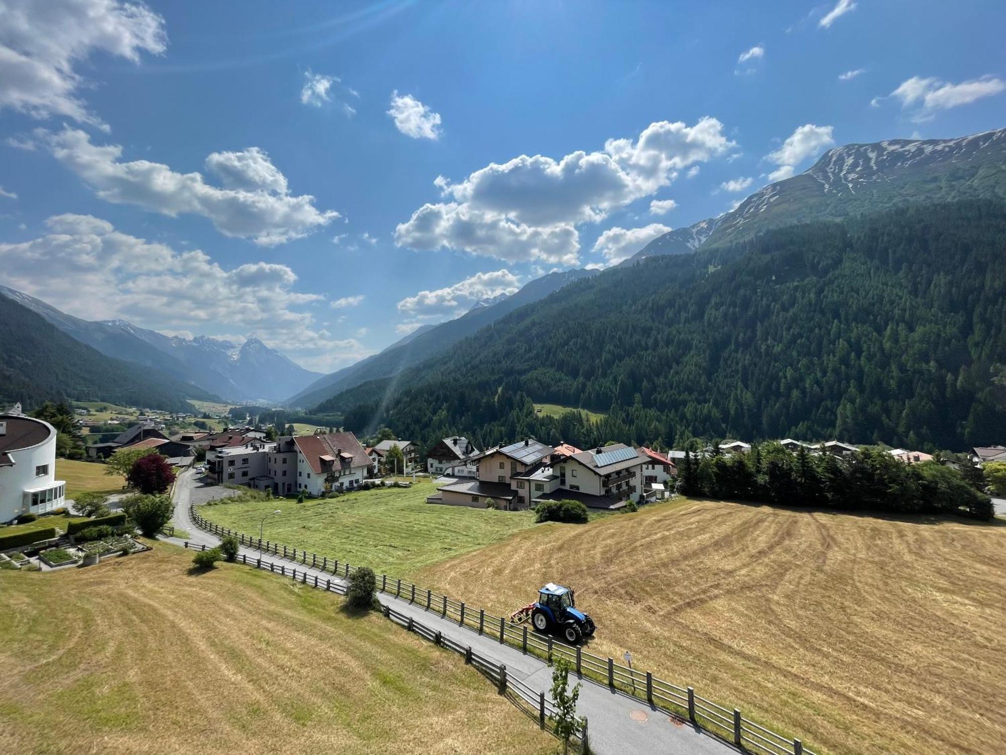 Aparthotel Mountain Residences 4*