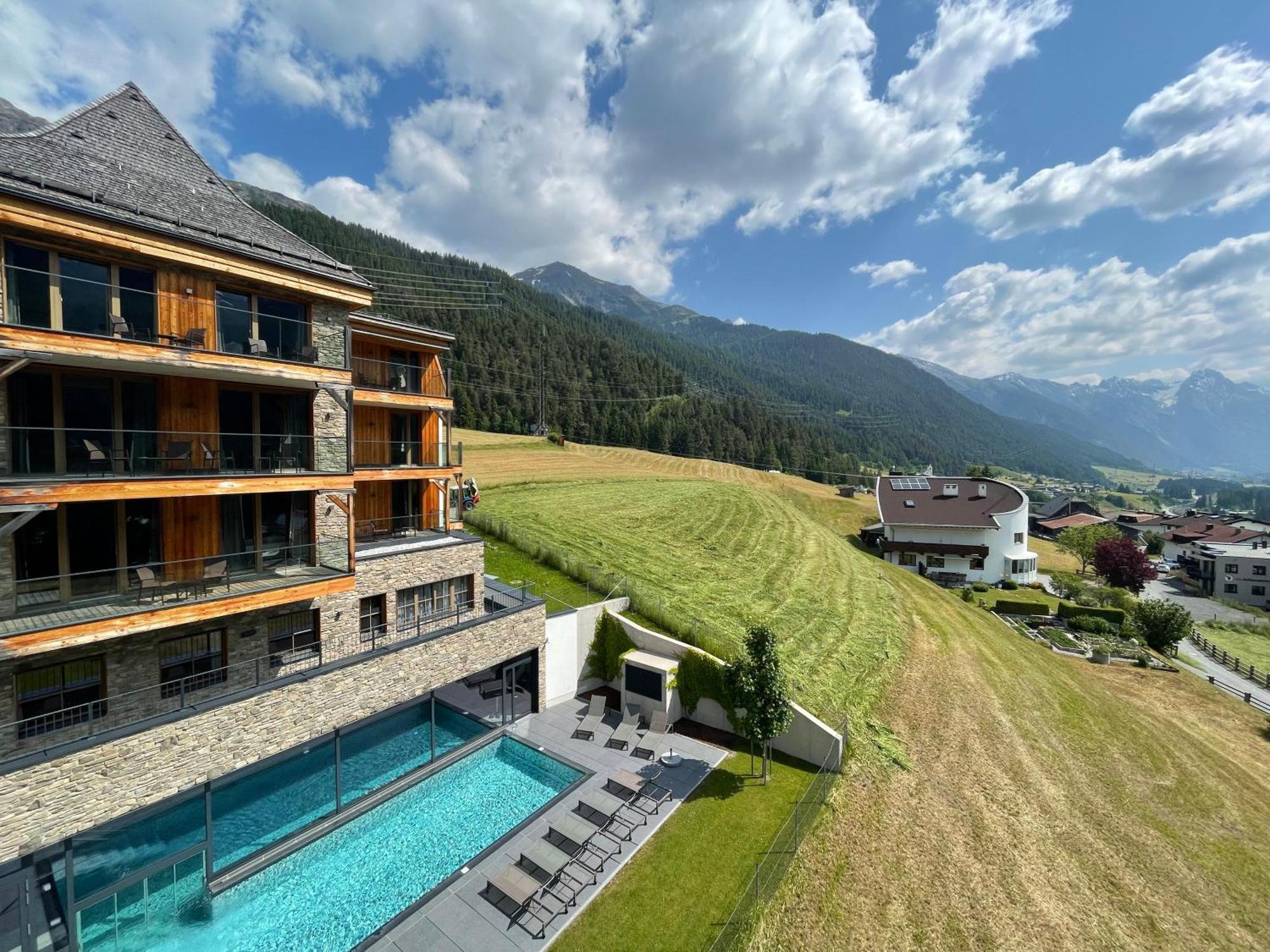 Mountain Residences Aparthotel